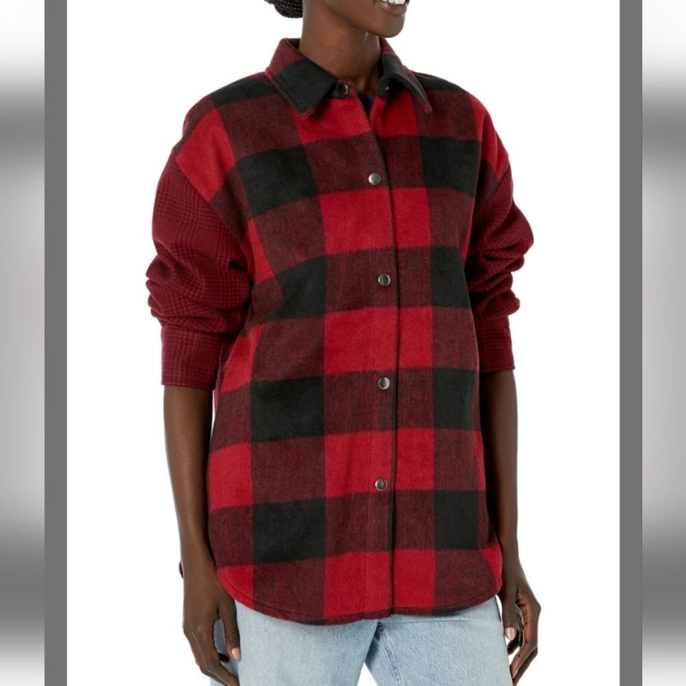 NWT Steve Madden Sophia Shacket Jacket Coat Flannel Plaid Red Black - Size M